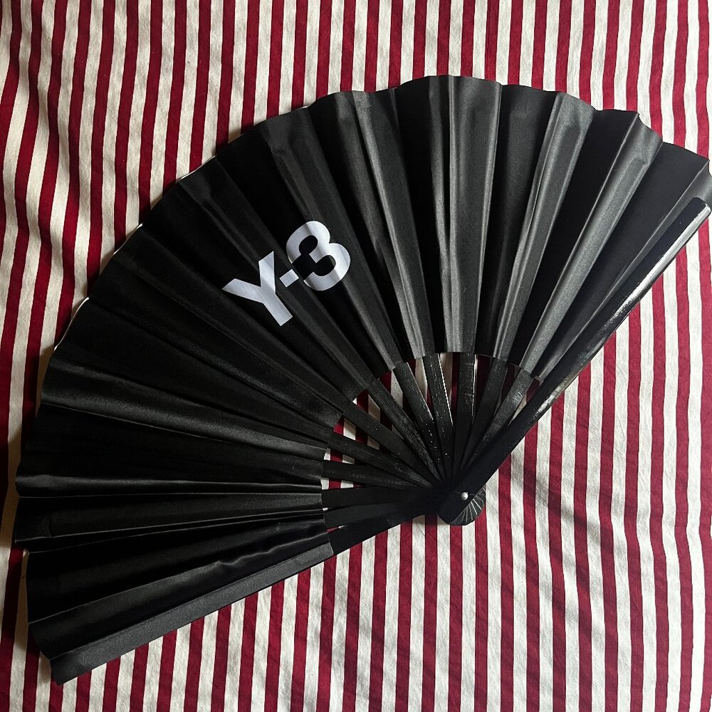 Y-3 Reversible Folding Fan Limited Edition – Yohji Yamamoto x Adidas – Statement